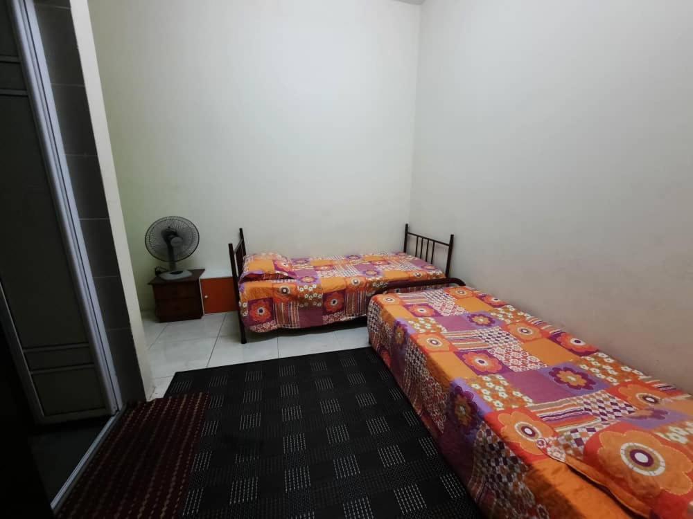 Homestay Ipoh Pengkalan Zawiah Exterior photo